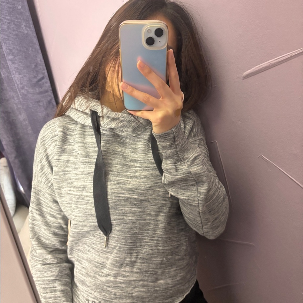 Abercrombie & Fitch crop hoodie